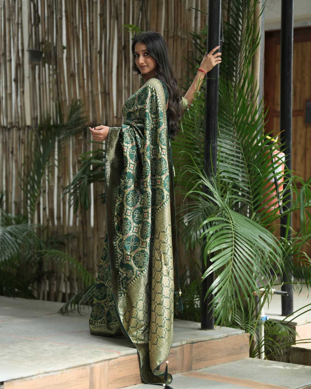 Bottle Green Bandhani Print Weave Silk Saree