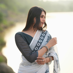 Monochrome White Elephant Motif Linen Saree