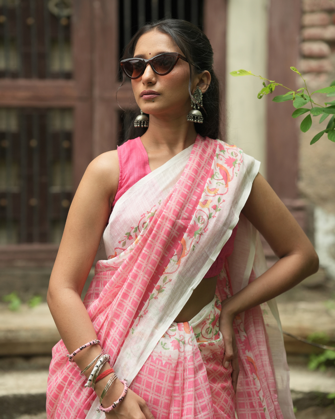 Candy Pink Grid Check Birds Print Linen Saree