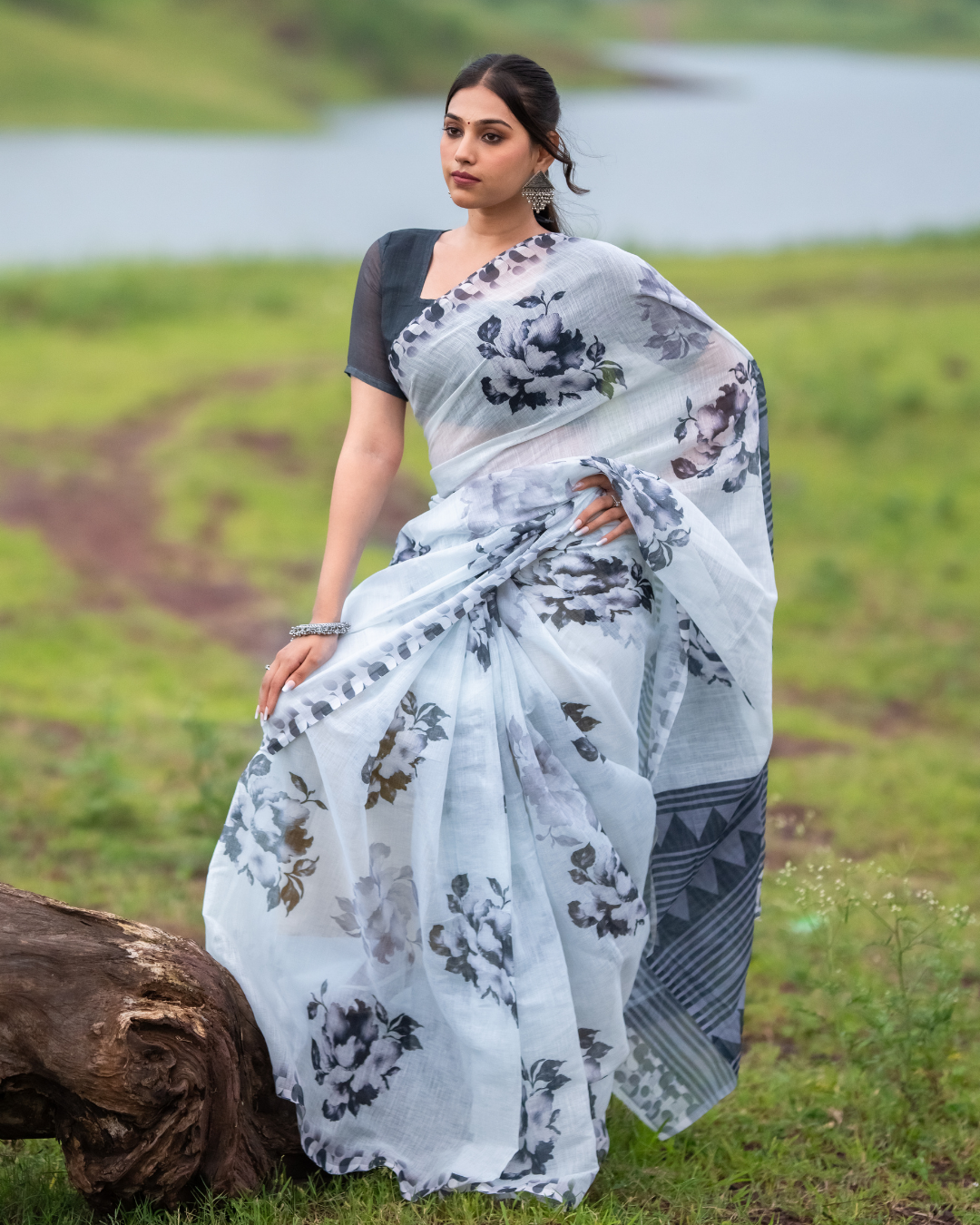 Ice Blue Dramatic Charcoal Peony Linen Saree