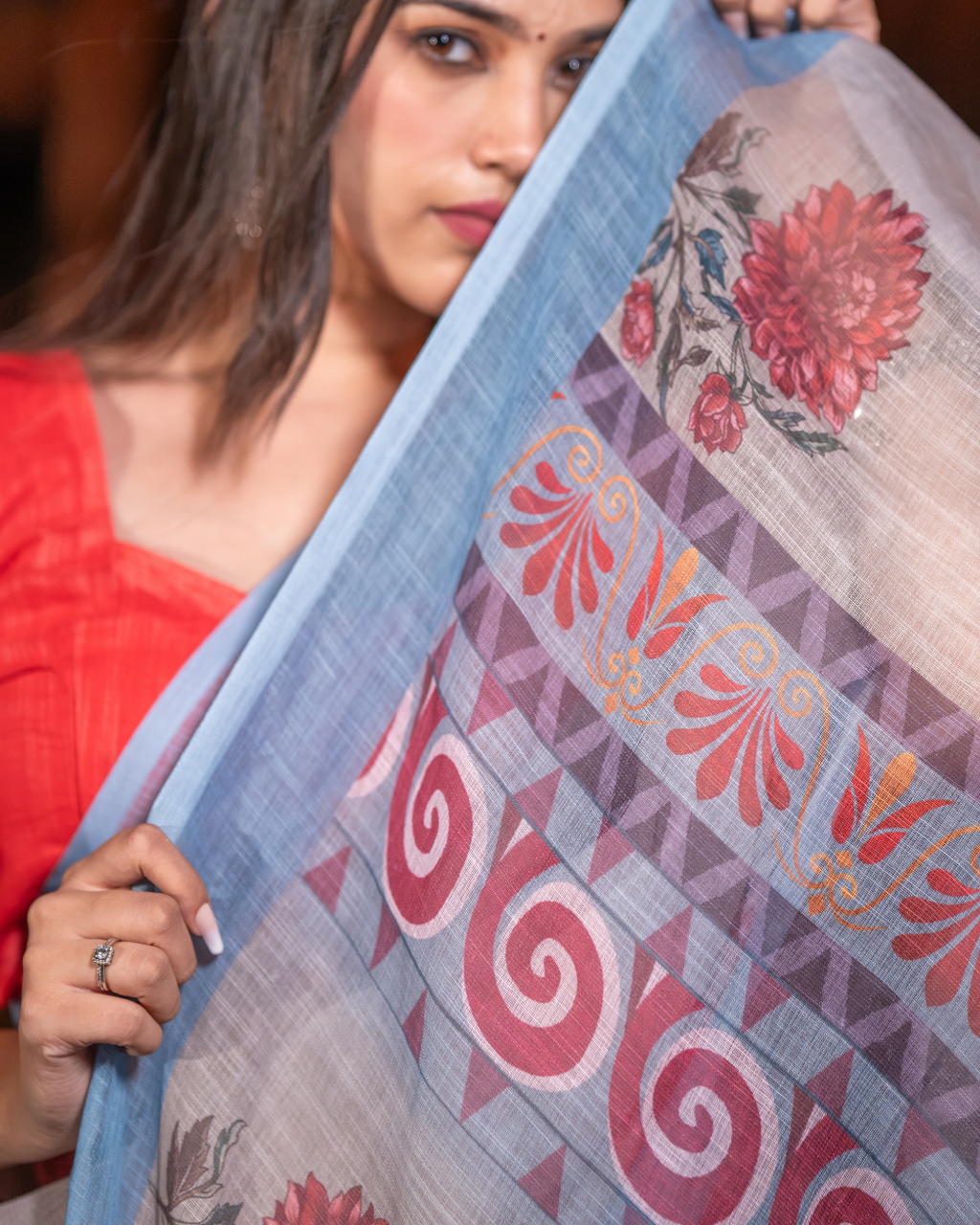 Natural Grey Kalamkari Tribal Spiral Motif Linen Saree